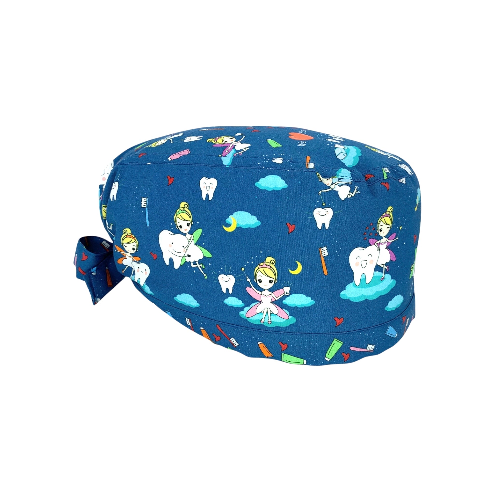Cuffietta con deliziose fatine dei denti che giocano e si prendono cura di simpatici dentini. Sfondo blu medio