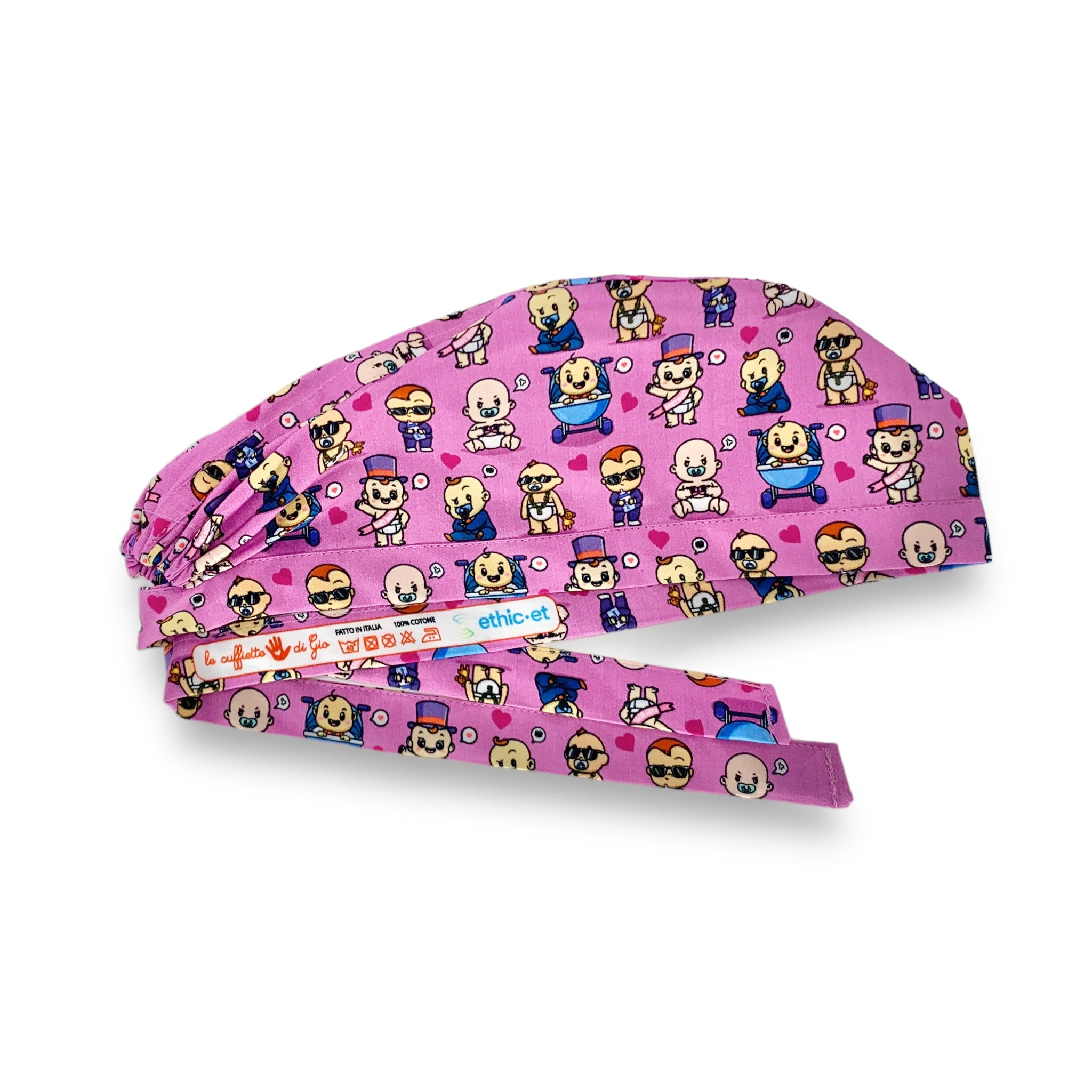 Un pattern ispirato al famoso cartone Baby Boss, con dei bebè che si alternano fra atteggiamenti adulti, da boss appunto, come essere vestiti da manager, da star hip hop e altro, ma con il ciuccio in bocca e guance super paffutelle! Sfondo rosa intenso