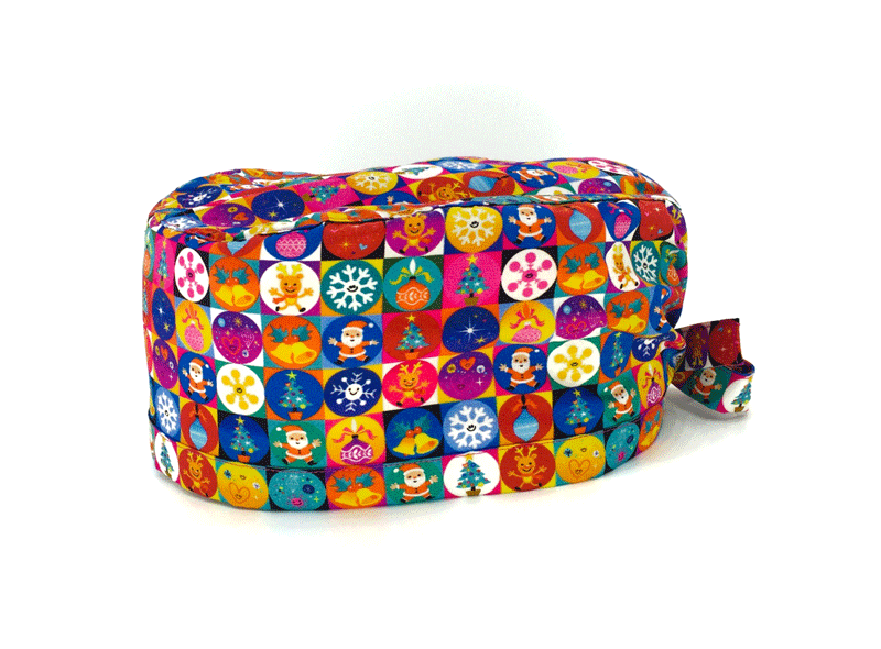 Un Natale in fucsia! Tanti piccoli quadratini racchiudono le icone del Natale.