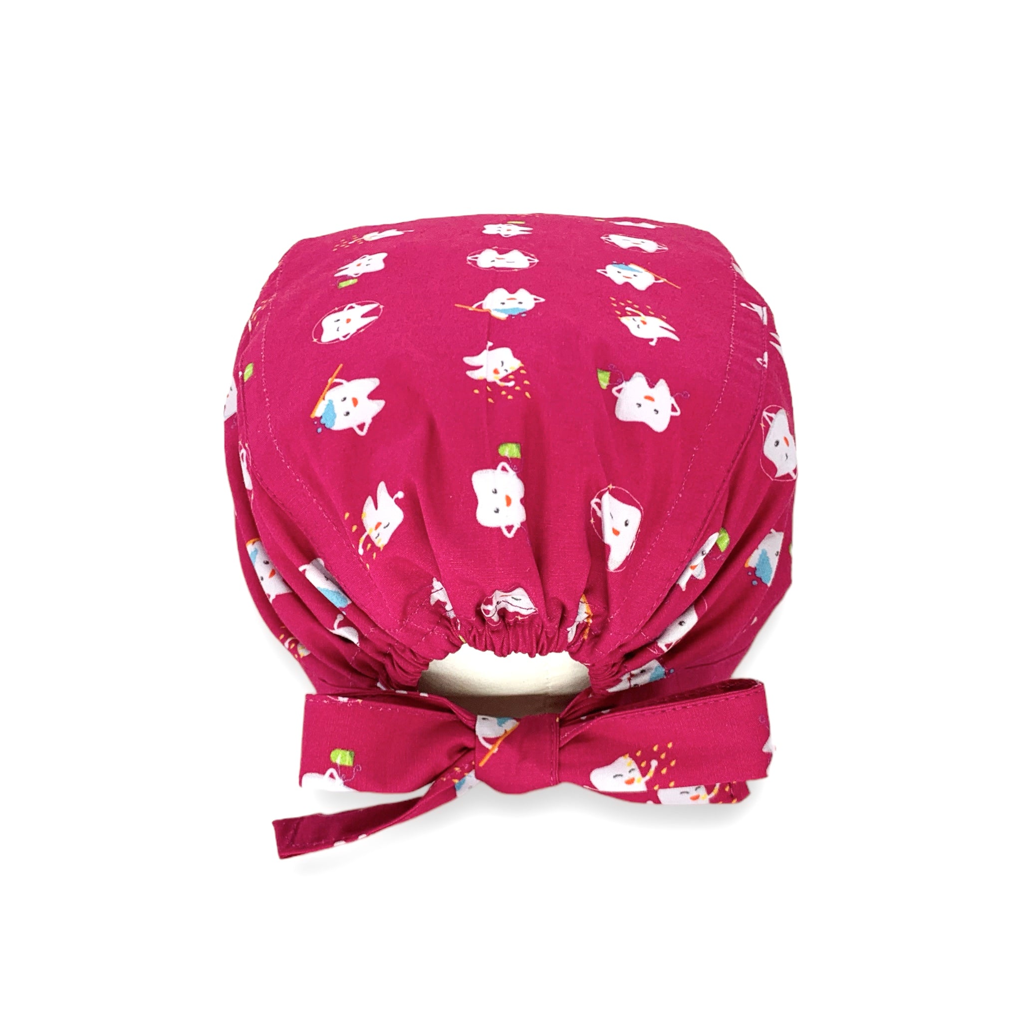 Una simpatica fantasia per dentisti e igienisti dentali, classica e sobria, con tanti piccoli denti che promuovono una corretta igiene orale. Il colore rimane protagonista, qui sfondo magenta