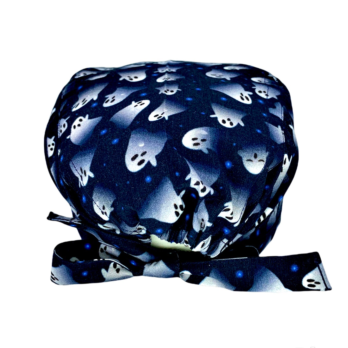 Simpatici fantasmini stilizzati si rincorrono su misteriose sfumature di blu, perfetta per Halloween in corsia.
