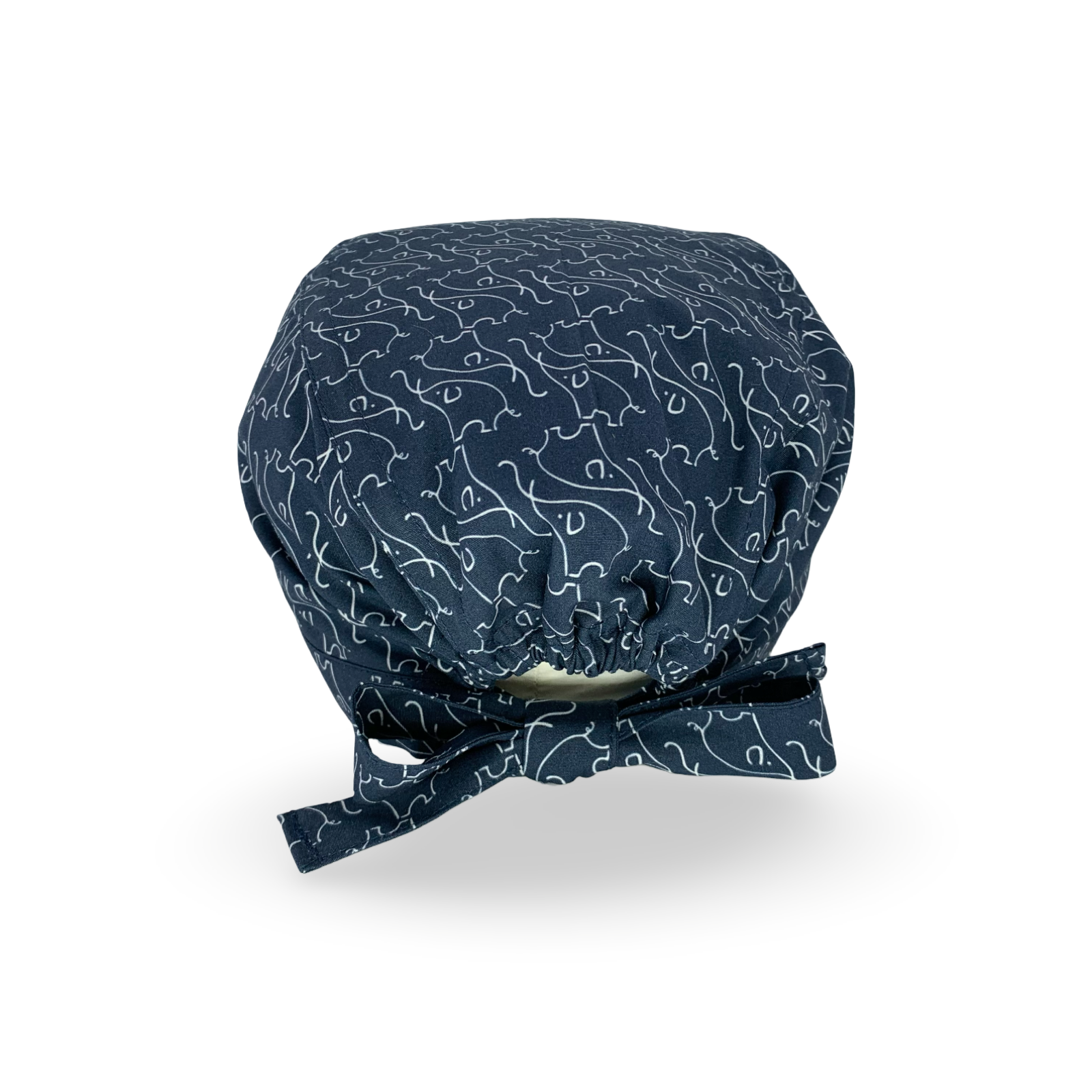 Un pattern raffinato creato da un disegno di Picasso rappresentante un elefante stilizzato, su sfondo blu.
L'elefante con la proboscide all'insù è simbolo di fortuna, questa cuffia si presta benissimo ad essere un regalo ideale: raffinato e portafortuna.