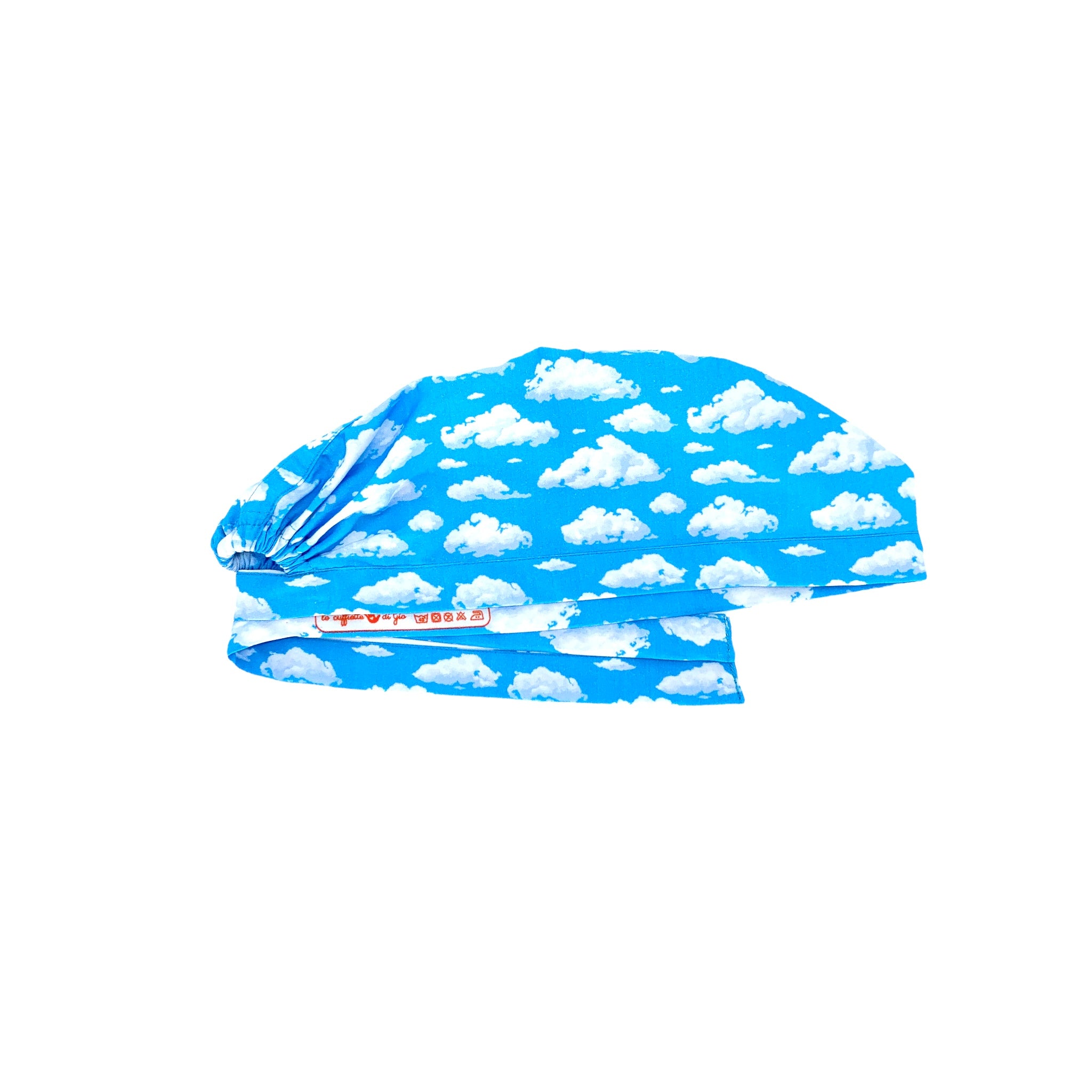CUFFIETTA CHIRURGICA SFONDO AZZURRO INTENSO CON NUVOLE BIANCHE