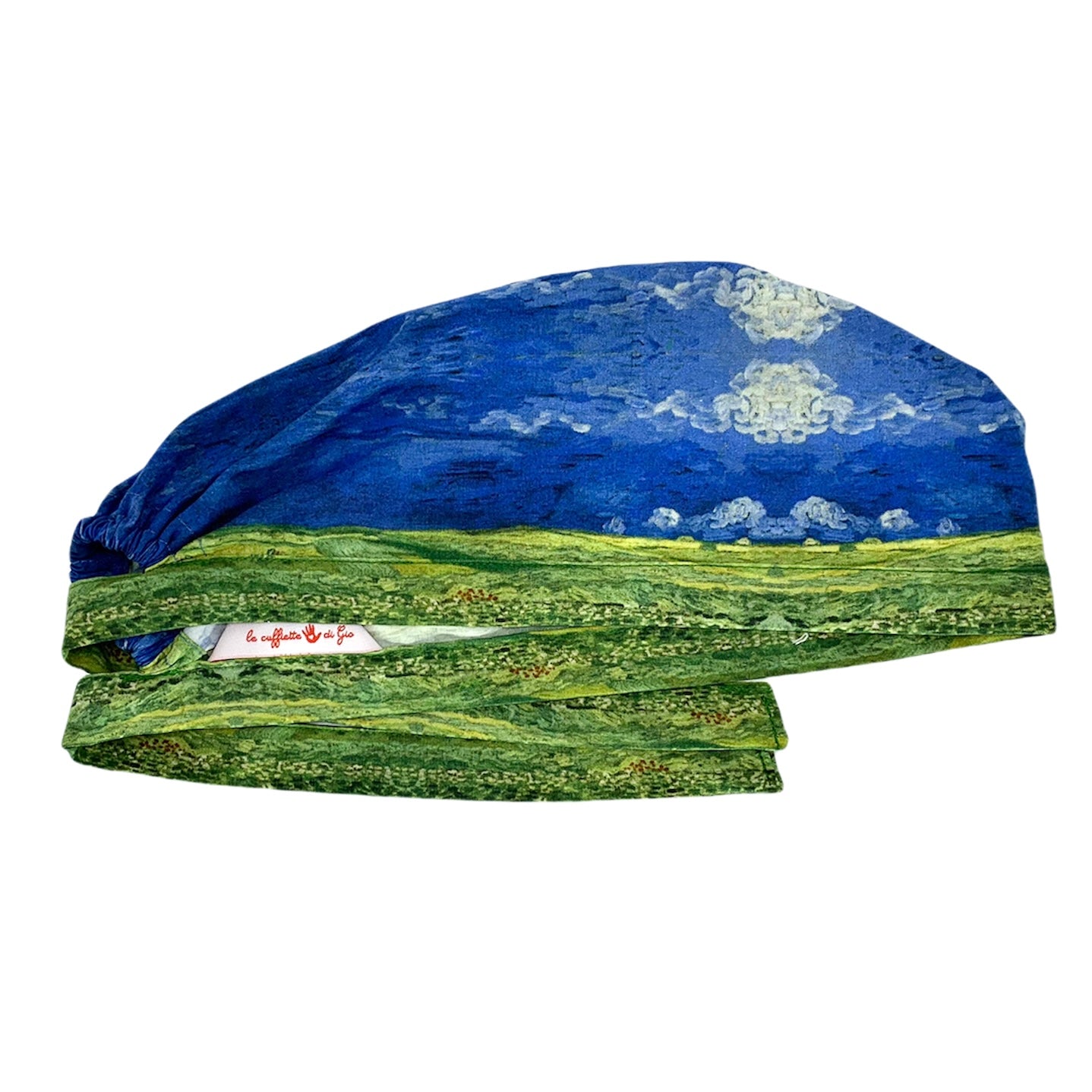 Cuffietta chirurgica ispirata al quadro di Van Gogh "Campo di grano con cielo in tempesta" che ci riporta ai colori estivi di un prato rigoglioso con la minaccia di un temporale all’orizzonte. L’alternanza di blu e verde creano un mix altamente rilassante
