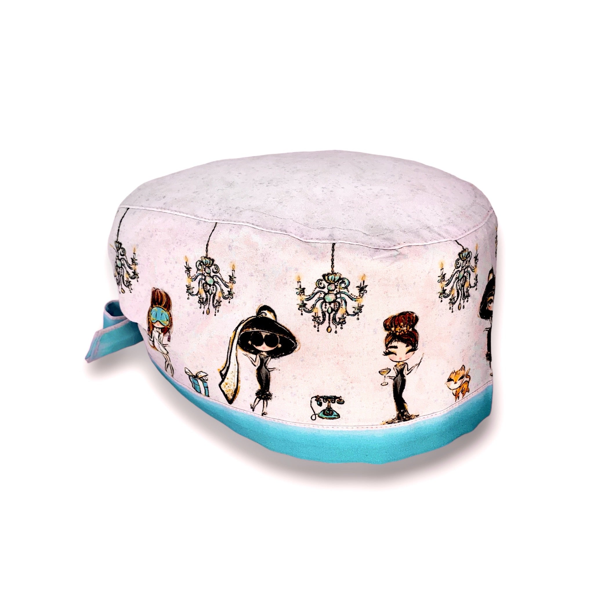 Una deliziosa rappresentazione di Miss Golightly, protagonista assoluta del celeberrimo film Colazione da Tiffany. Straordinaria la combinazione di colori rosa e verde tiffany