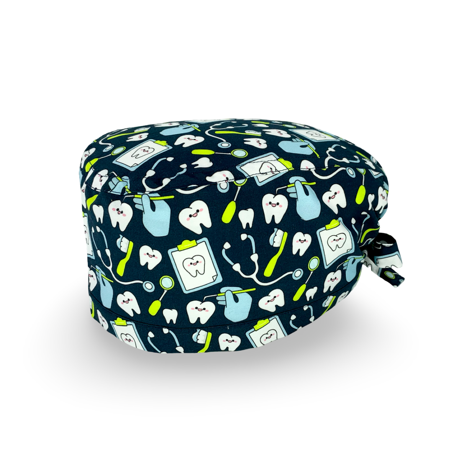 Un design sobrio ma d'effetto grazie all'elegante mix di colori, lo sfondo scuro mette in risalto gli elementi che la ricoprono: stetoscopi, spazzolini, cartelle mediche, scavini, specchietti stilizzati. Vista fronte-laterale